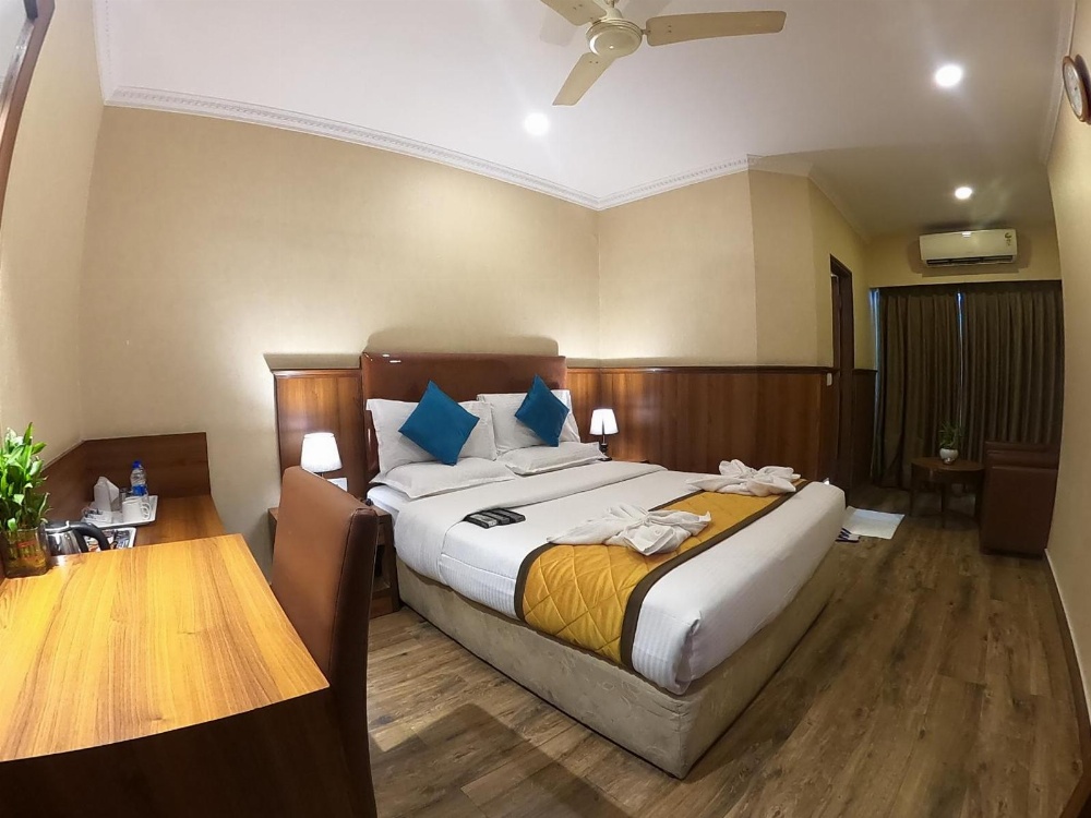 Room image 4