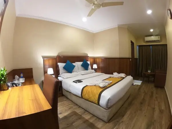 Hotel Noor Empire International Kormangala 8