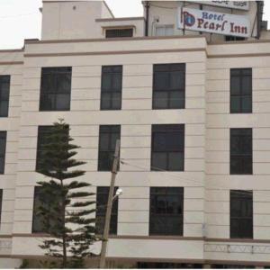Hotel Pearl Inn